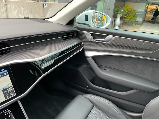 AUDI A6 Avant 55 TFSIe Sport quattro S-tronic