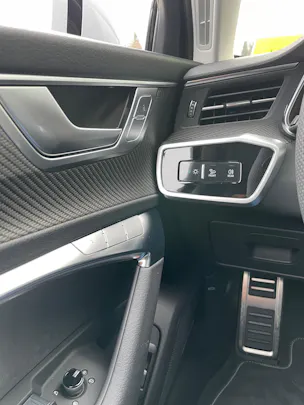 AUDI A6 Avant 55 TFSIe Sport quattro S-tronic