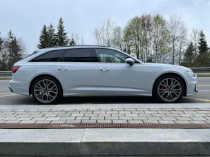 AUDI A6 Avant 55 TFSIe Sport quattro S-tronic