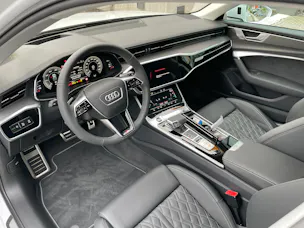 AUDI A6 Avant 55 TFSIe Sport quattro S-tronic