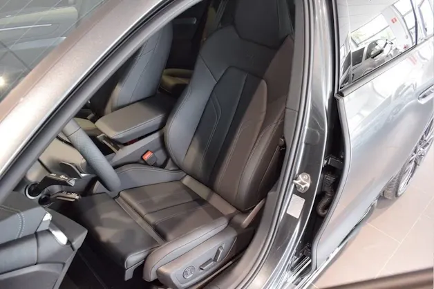 AUDI A6 Avant e-hybrid quattro 220 kW S tronic