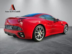 FERRARI California 4.3 V8 | CH-FAHRZEUG | NUR 24'850 KM | 460 PS | V8 | CABRIOLET