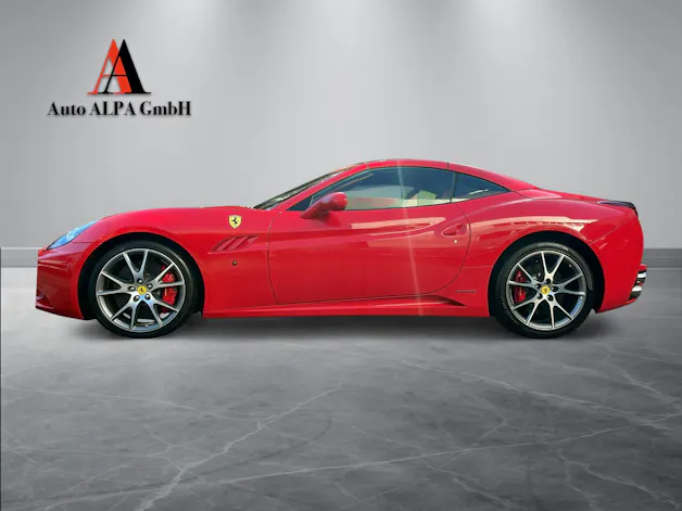 FERRARI California 4.3 V8 | CH-FAHRZEUG | NUR 24'850 KM | 460 PS | V8 | CABRIOLET
