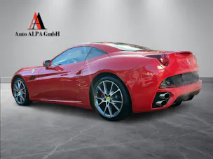 FERRARI California 4.3 V8 | CH-FAHRZEUG | NUR 24'850 KM | 460 PS | V8 | CABRIOLET