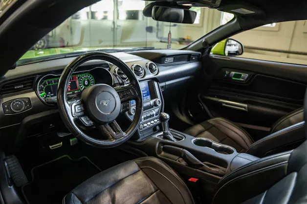 FORD Mustang Fastback 5.0 V8 GT 55 Automat