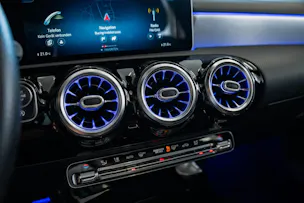 MERCEDES-BENZ A 250 4Matic AMG Line 4Matic 7G-DCT