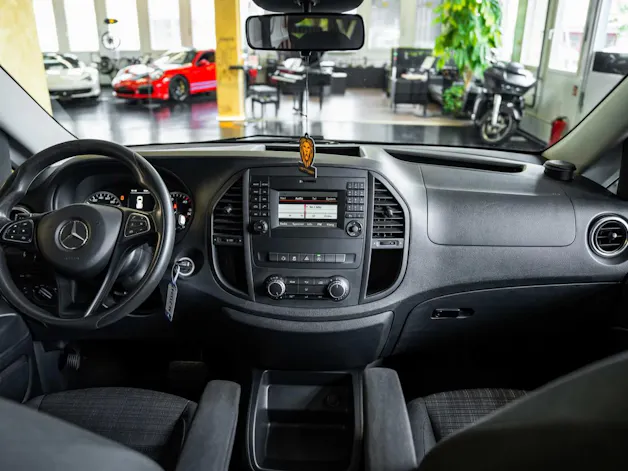 MERCEDES-BENZ Vito 114 BlueTec Tourer Base EL 4Matic 7G-Tronic