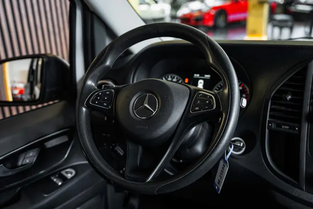 MERCEDES-BENZ Vito 114 BlueTec Tourer Base EL 4Matic 7G-Tronic