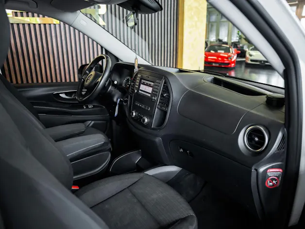 MERCEDES-BENZ Vito 114 BlueTec Tourer Base EL 4Matic 7G-Tronic