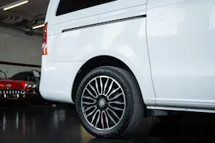 MERCEDES-BENZ Vito 114 BlueTec Tourer Base EL 4Matic 7G-Tronic