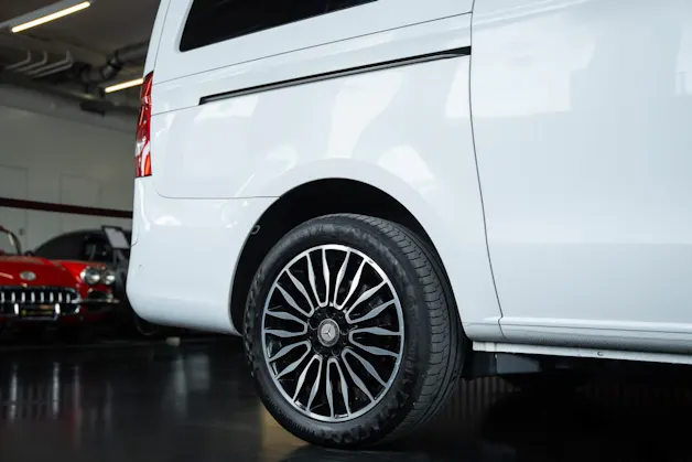 MERCEDES-BENZ Vito 114 BlueTec Tourer Base EL 4Matic 7G-Tronic