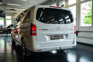 MERCEDES-BENZ Vito 114 BlueTec Tourer Base EL 4Matic 7G-Tronic