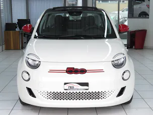 FIAT 500 C electric 87 kW Swiss Edition (Automat) (RW 298 km)