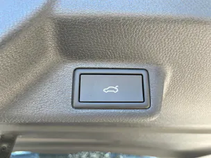 VW ID.Buzz LWB GTX 4 Motion, 7-Sitzer