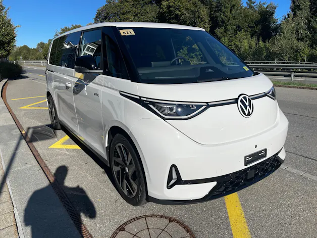VW ID.Buzz LWB GTX 4 Motion, 7-Sitzer