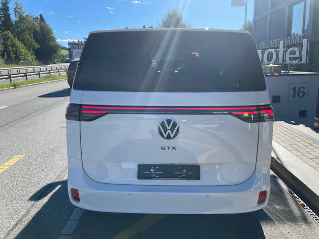 VW ID.Buzz LWB GTX 4 Motion, 7-Sitzer
