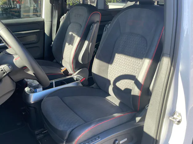 VW ID.Buzz LWB GTX 4 Motion, 7-Sitzer
