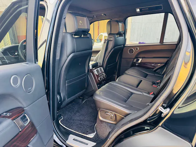 Land Rover Range Rover 5.0 V8 Supercharged Autobiography – 1. Hand | vollständige Emil Frey Historie | Neuwagen Zustand