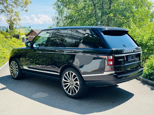 Land Rover Range Rover 5.0 V8 Supercharged Autobiography – 1. Hand | vollständige Emil Frey Historie | Neuwagen Zustand
