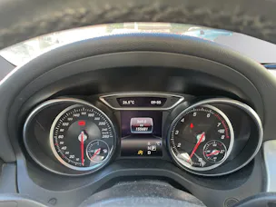 MERCEDES-BENZ CLA 250 AMG Line 7G-DCT– SPORTLICHE LIMOUSINE - CHARAKTER MIT AMG LINE | 4MATIC | PANORAMA-SCHIEBEDACH