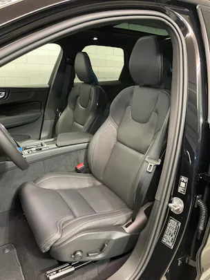 VOLVO XC60 T6 eAWD PluginHybrid Ultra Black Geartronic