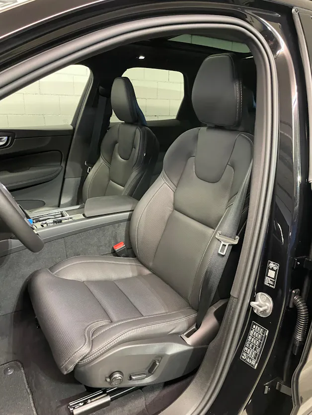 VOLVO XC60 T6 eAWD PluginHybrid Ultra Black Geartronic
