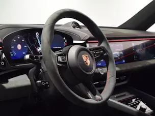 PORSCHE Macan 4 GTS 100kWh