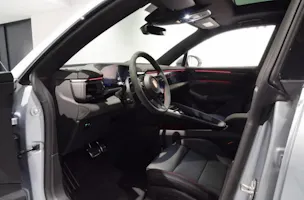 PORSCHE Macan 4 GTS 100kWh