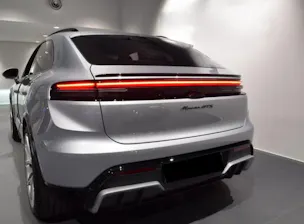 PORSCHE Macan 4 GTS 100kWh