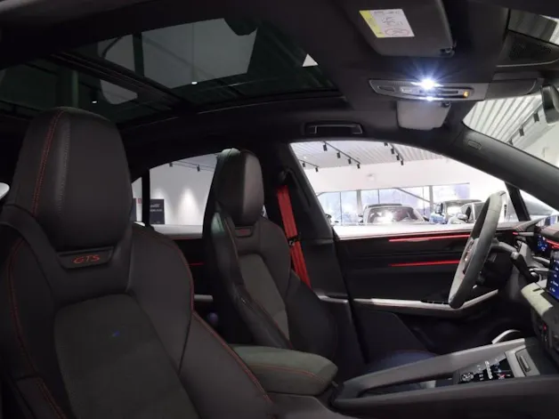 PORSCHE Macan 4 GTS 100kWh