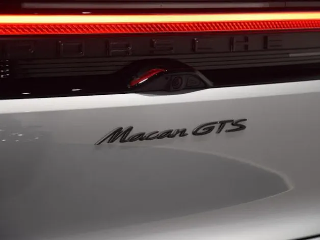 PORSCHE Macan 4 GTS 100kWh