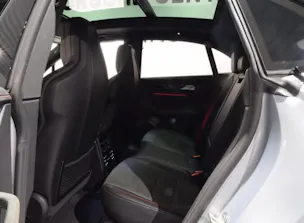 PORSCHE Macan 4 GTS 100kWh