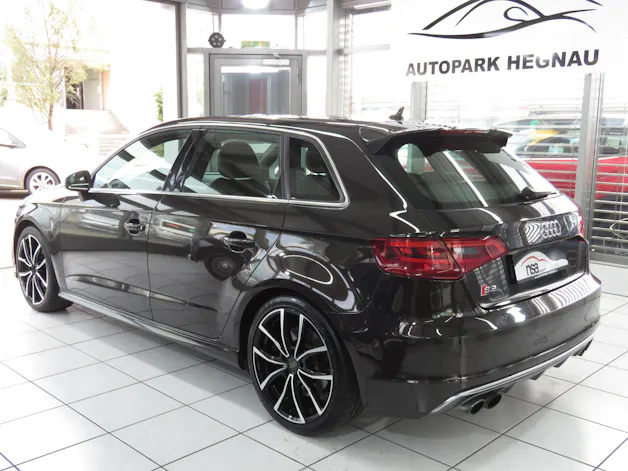 AUDI S3 Sportback 2.0 TFSI Quattro S-tronic (Automat)