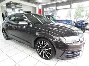 AUDI S3 Sportback 2.0 TFSI Quattro S-tronic (Automat)