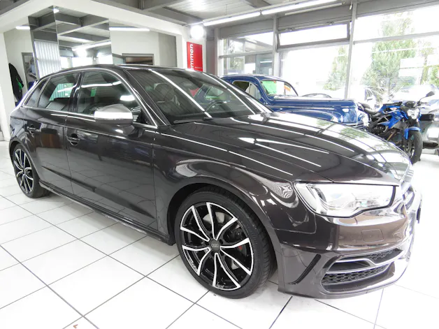 AUDI S3 Sportback 2.0 TFSI Quattro S-tronic (Automat)