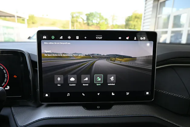 SKODA Kodiaq 2.0 TDI Sportline DSG Automat 7-Plätzer