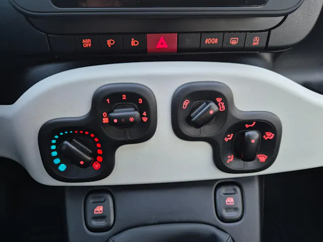 FIAT Panda 1.0 MHEV Cross
