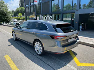 SKODA Superb Combi 2.0 TDi L&K 4x4 DSG
