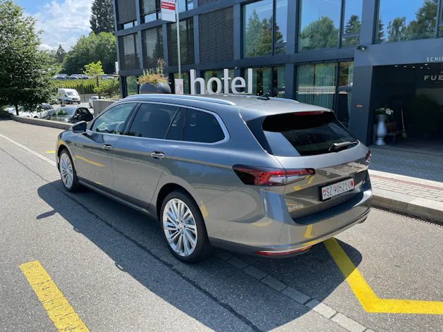 SKODA Superb Combi 2.0 TDi L&K 4x4 DSG