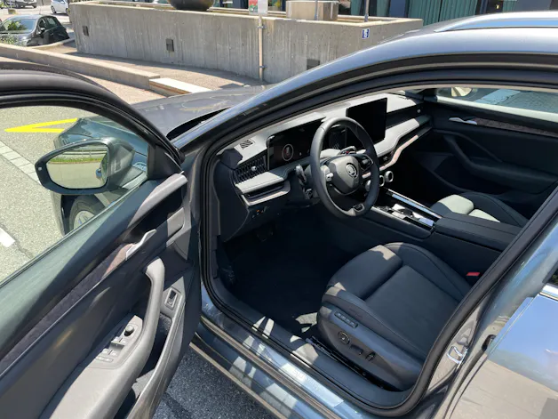 SKODA Superb Combi 2.0 TDi L&K 4x4 DSG