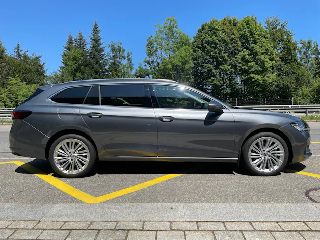 SKODA Superb Combi 2.0 TDi L&K 4x4 DSG