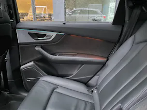 AUDI Q7 e-tron 3.0 TDI quattro tiptronic