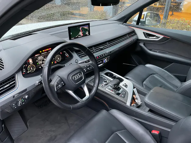 AUDI Q7 e-tron 3.0 TDI quattro tiptronic
