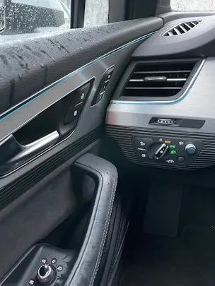 AUDI Q7 e-tron 3.0 TDI quattro tiptronic