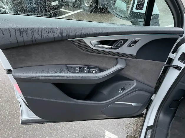 AUDI Q7 e-tron 3.0 TDI quattro tiptronic