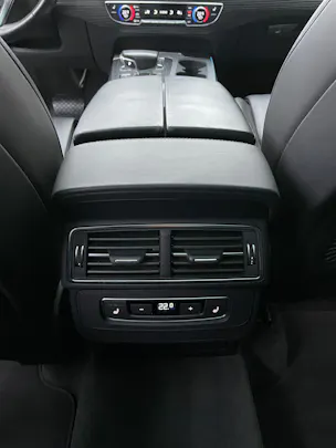 AUDI Q7 e-tron 3.0 TDI quattro tiptronic