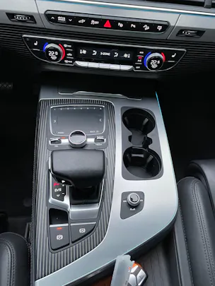 AUDI Q7 e-tron 3.0 TDI quattro tiptronic