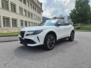 ALFA ROMEO Junior 1.2 48V Hybrid Q4