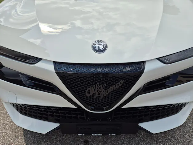 ALFA ROMEO Junior 1.2 48V Hybrid Q4