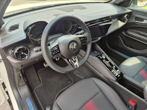 ALFA ROMEO Junior 1.2 48V Hybrid Q4